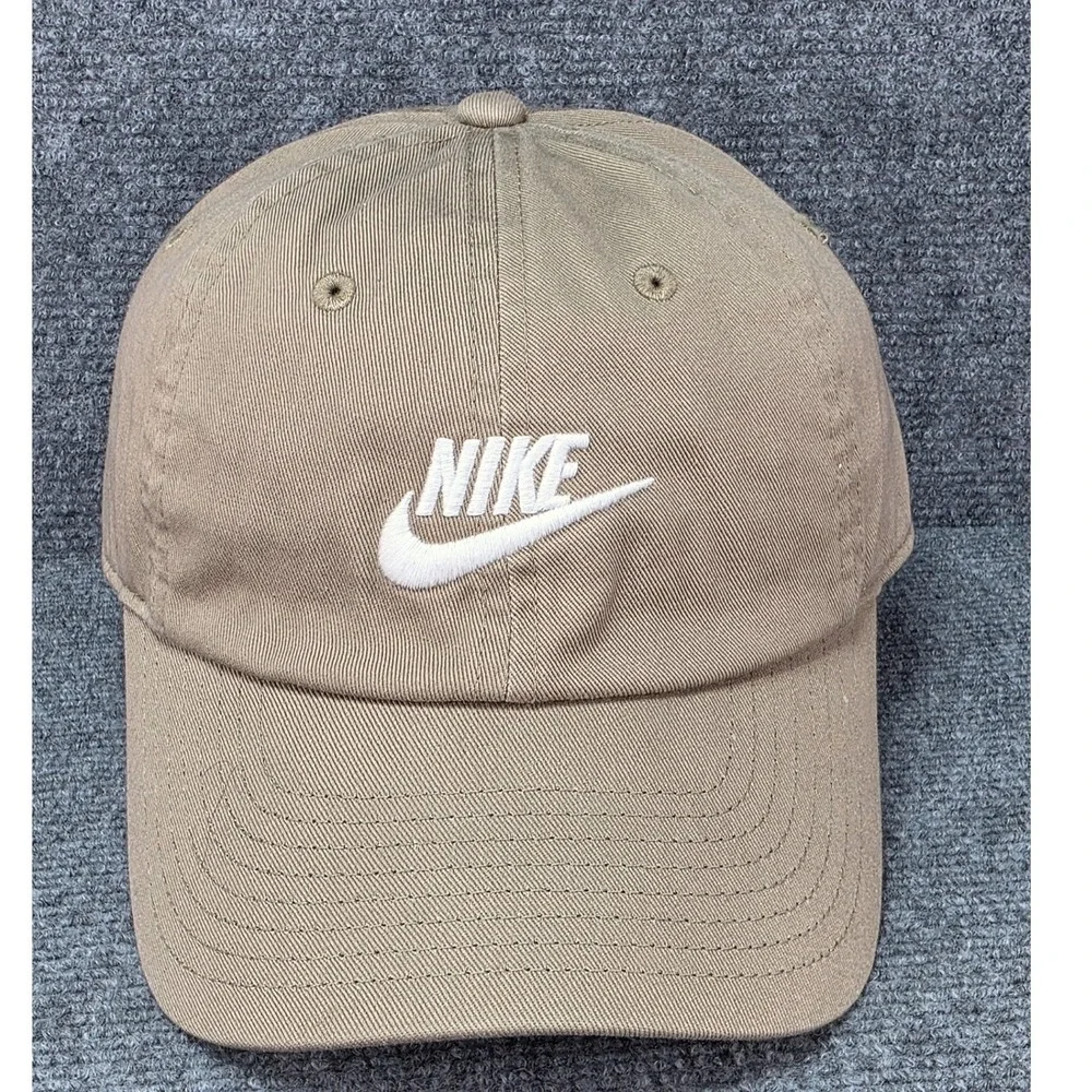 Nike Hat Cap Strap Back Small Medium Tan‎ Sportswear Golf Hike Pickleball Mens
